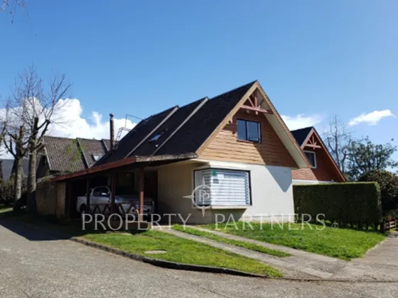 Hermosa Y Cómoda Casa En Barrio El Bosque