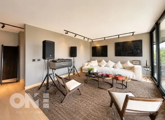 Venta Departamento Lo Castillo / Vitacura / 2 Dorm / 3 Baños