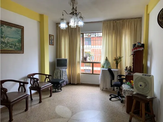 Apartamento En Alquiler $350 Ó Venta $47.000 - Chacao 