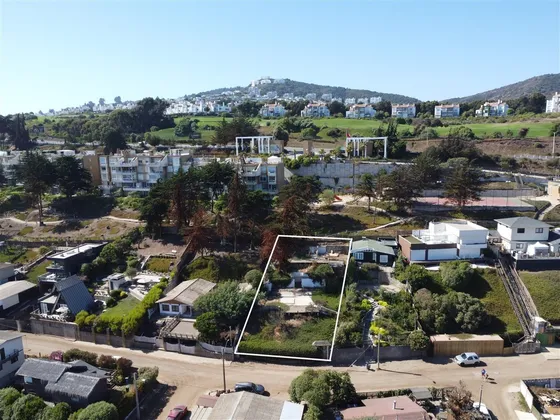 Terreno Con Vista Al Mar Para Dos Casas En La Laguna