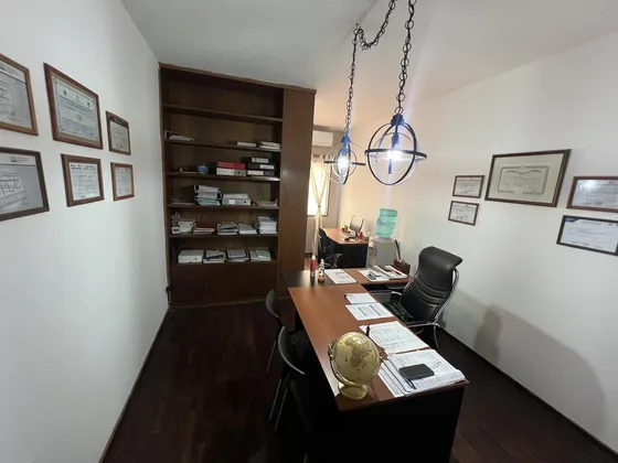 ¡venta! Oficina En Pleno Centro- Galería Comercial - Con Escritura