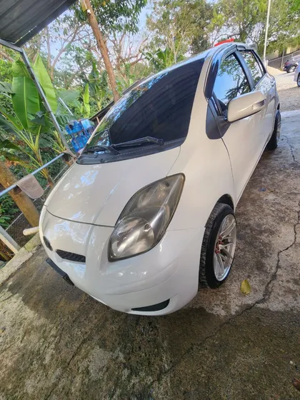Toyota Vitz V4