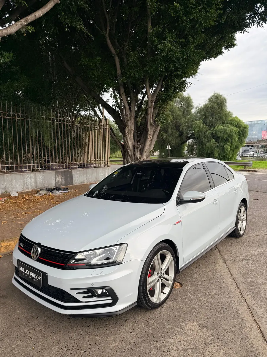 Volkswagen Vento 2.0 Tsi Gli 211cv App Connect + Nav