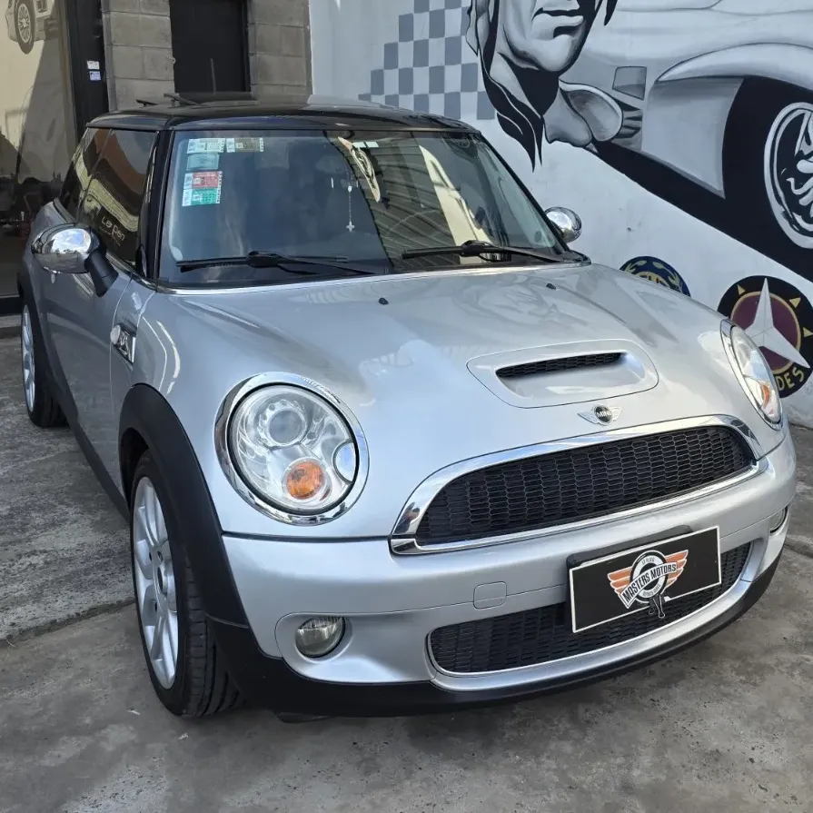 Mini Cooper S 1.6517096404220661765