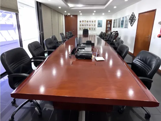 Oficinas En La Urbina Se Alquila Por Espacios De 20m2 (ig)