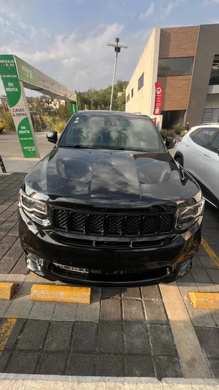 Jeep Grand Cherokee 6.4 Srt-8 At