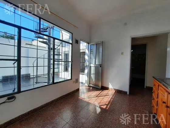 Venta De Ph 4 Ambientes Con Patio En Don Bosco
