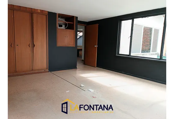 Se Arrienda Casa Comercial En Laureles 