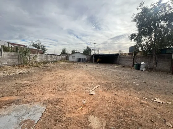 Terreno Industrial Raúl Silva / Avenida Linares
