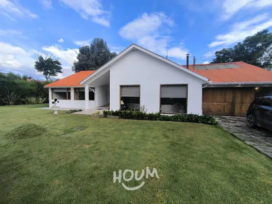 Casa En Pueblo Viejo. 4 Habitaciones, 200 M², Id: 150591