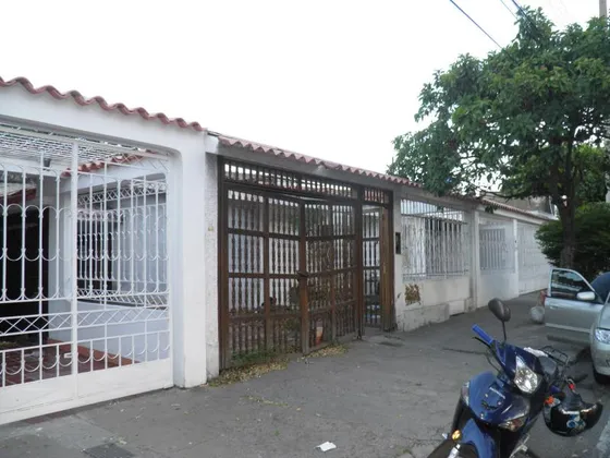 Casalote En Venta En Lleras. Cod V15383
