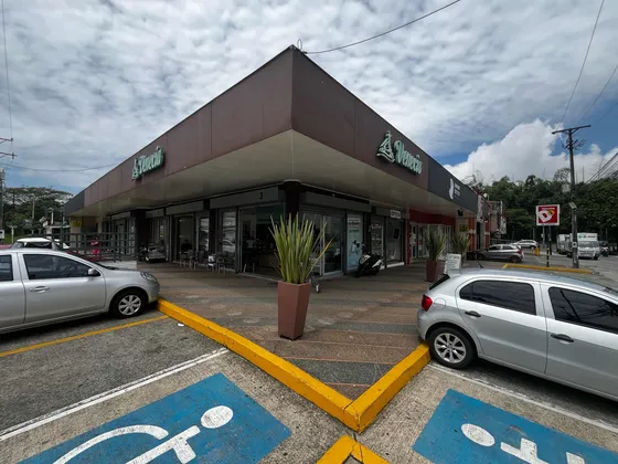 Local En Renta En Dosquebradas En Plazoleta Comercial