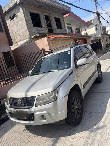 Suzuki Grand Vitara 2.4