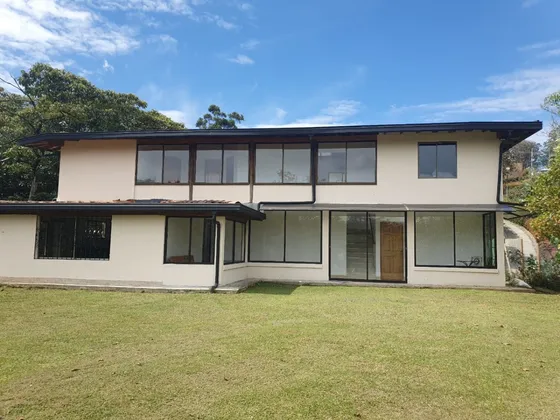 Se Arrienda Hermosa Casa Finca Para Vivienda