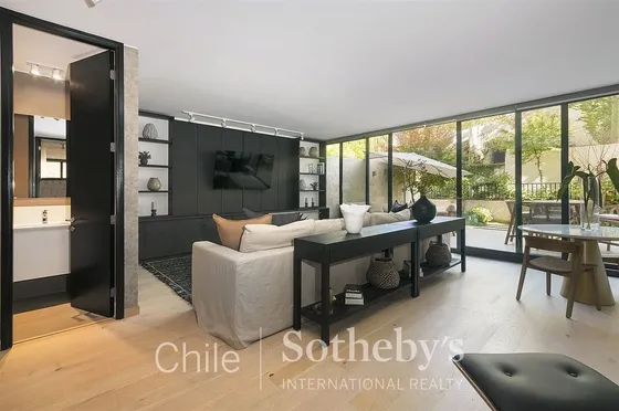 Departamento En Venta De 5 Dorm. En Lo Barnechea