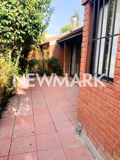 Local Comercial En Arriendo En Lo Barnechea