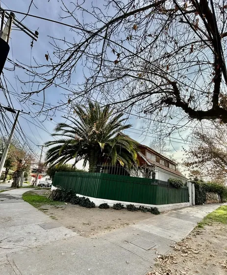 Casa Grande Metro P De Gales La Reina