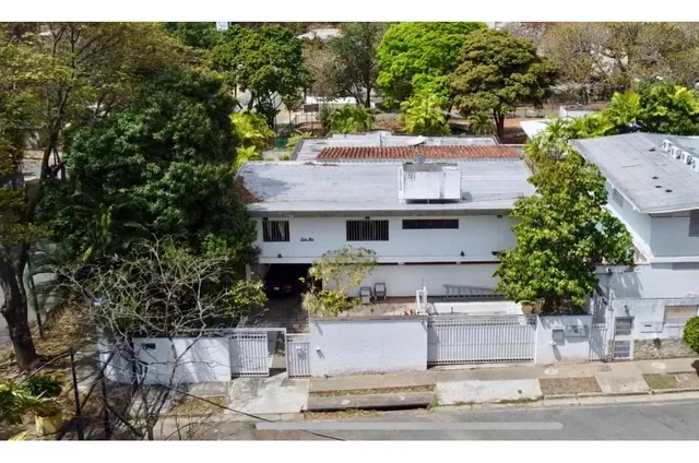Casa En Venta El Cafetal (calle Cerrada) Con Anexo