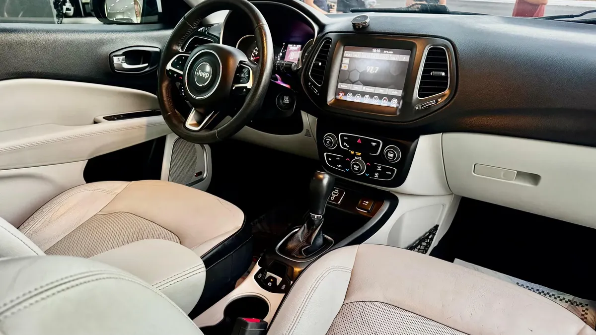 /pt/city-perdoes/cate-car-used-car/jeep-compass-2018-2-0-16v-flex-night-eagle-automatic-57488068616193024/-3