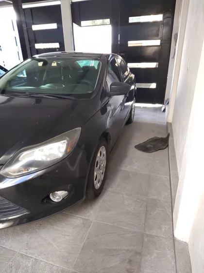 Ford Focus 2.0 S 5vel Mt