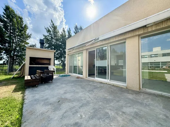 Casa En Venta En Santa Ines Canning