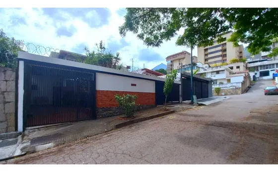 Se Vende Casa 367m2 El Marques 5490
