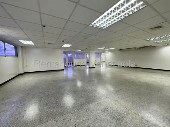 Local Comercial En Alquiler En Boleita Norte Ng 26-7918 Yg