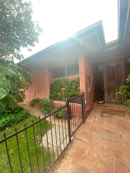 Linda Y Amplia Casa En Condominio En Principe De Gales