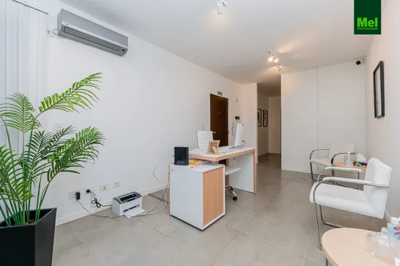 Exclusiva Oficina En Venta - Ubicación Privilegiada.
