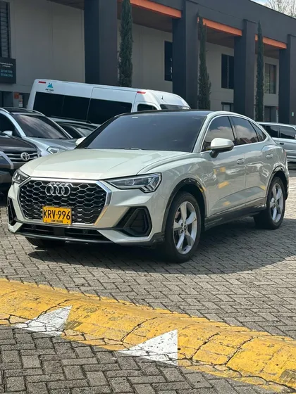Audi Q3 Sportback 1.4 35 Tfsi Ambition Plus