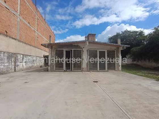 Gbf 25-24418 Cagua Centro Vendo Casa Con Terreno Contacteme Ya.