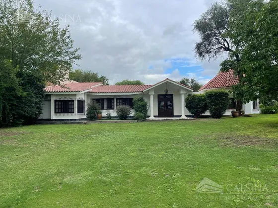 Casa En  Lisboa Al 900 Villa Allende Golf