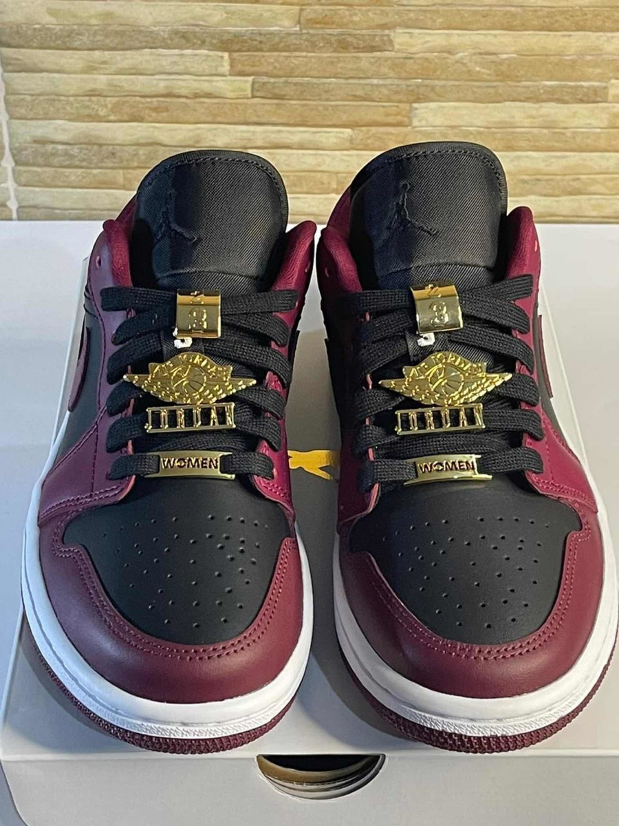 jordan 1 beetroot on feet