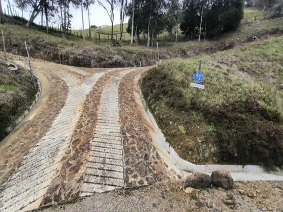  Lote En Venta Ubicado En Santa Elena Sector Vereda La Honda (27369).