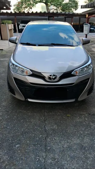 Toyota Yaris 1.3 Xl Live 16v Cvt 5p