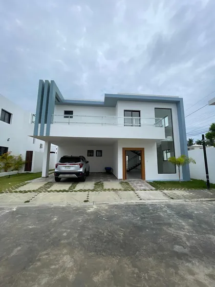 Casa En Alquiler - Próximo Al Aeropuerto De Santiago