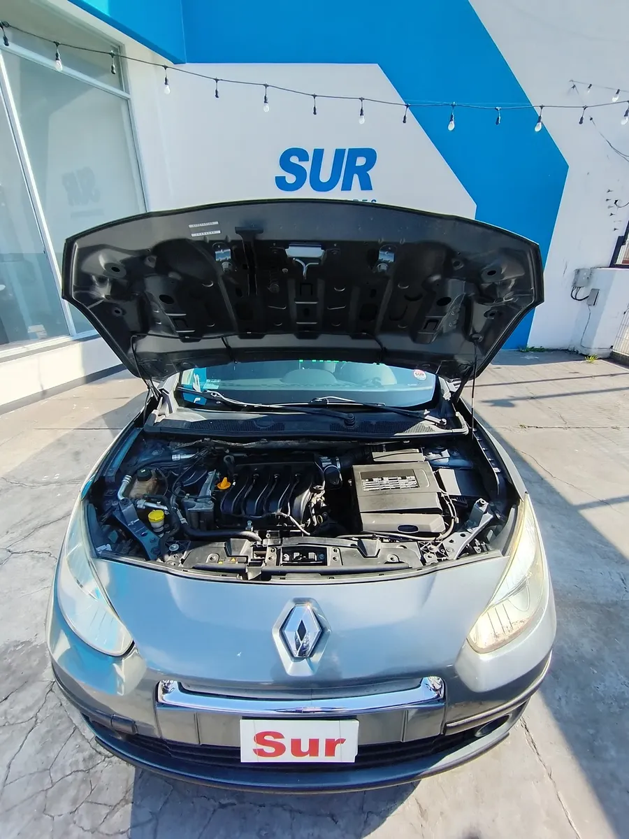 Renault Fluence 1.6 Confort 110cv5655572299284582411