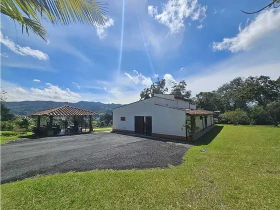 Finca En Venta En El Retiro Antioquia, Sector Fizebad