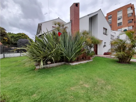 Venta  Casa Esquinera Contador 