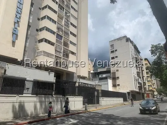 Apartamento En Venta Horizonte Mls 25-8695