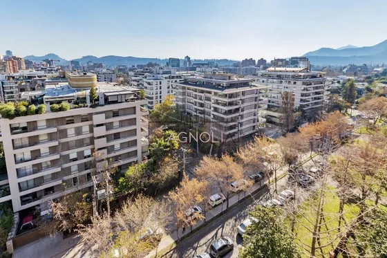 Departamento En Venta De 4 Dorm. En Vitacura