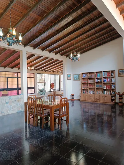 Venta Casa De 1 Nivel Urb. Los Budares - Llanos Altos La Redoma Fl