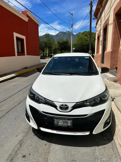 Toyota Yaris 1.5 5p S At Cvt