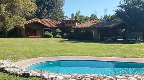 Rebajada Elegante Y Amplia  Casa Estilo Chilena En...
