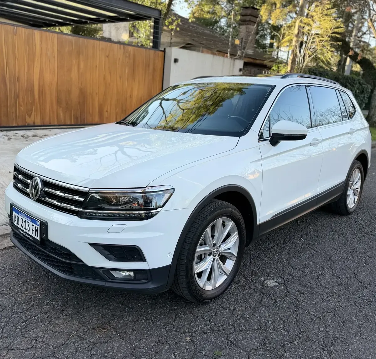 Volkswagen Tiguan 2.0 TSI 4MOTION DSG