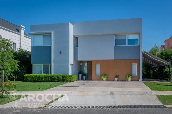 Nuevo Quilmes - Casa - Al Canal