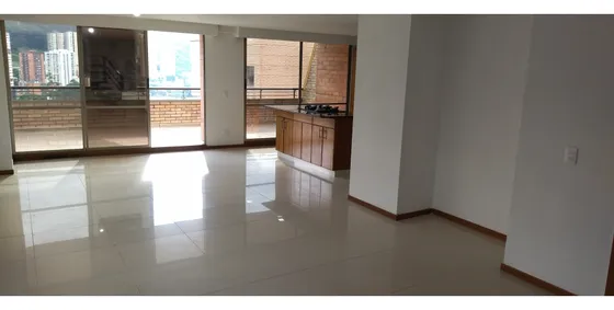 Venta Penthouse Sabaneta Aves María P.14 C.4571587