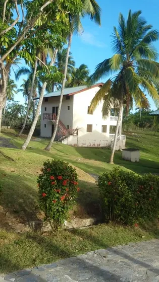 Te Vendo Hotel/resort/playa Privada/81 Habitaciones/samaná. 