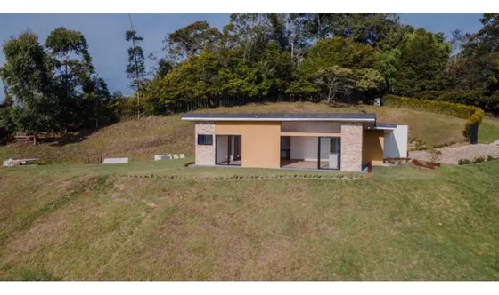 Estrena Hermosa Finca Carmen De Viboral Sector Aguas Claras