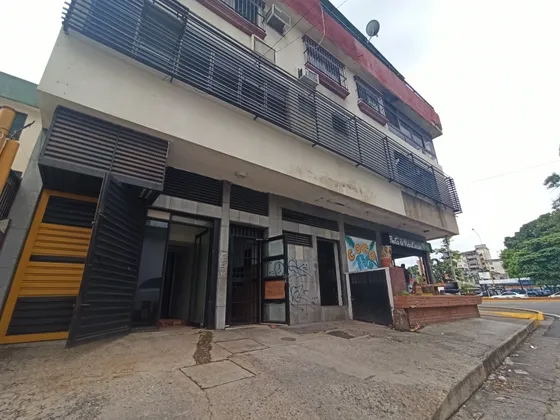 Edificio Para Remodelar En Plena Av Bolivar Valencia (dm)